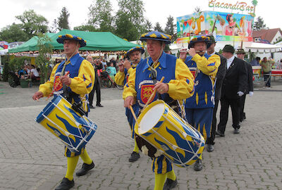 Die Stadtpfeifer begleiten die Junggesellen 2018