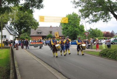 Die Stadtpfeifer an der Spitze des Umzugs.